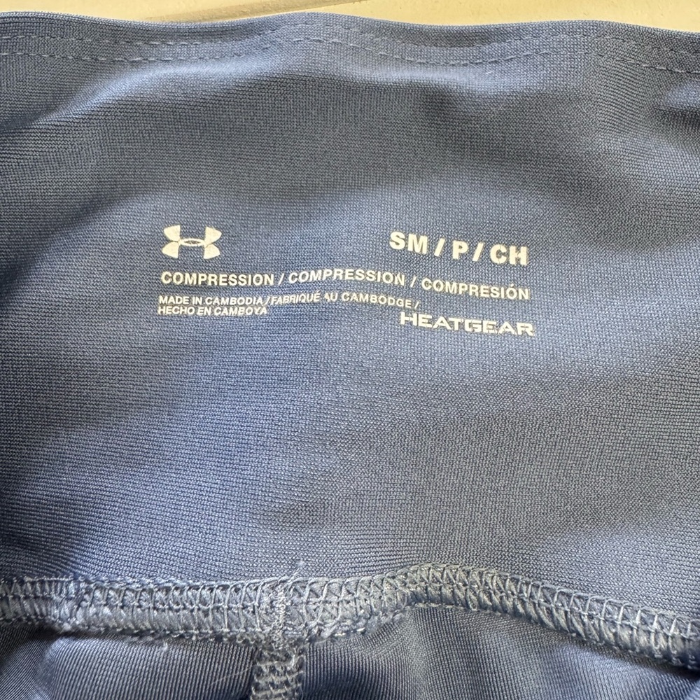 Under Armour Women’s Sz S Cropped Blue Leggings Yoga Pants Activewear - Picture 2 of 5